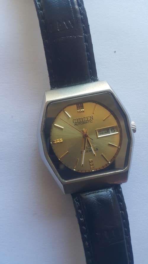 VINTAGE CITIZEN AUTOMATIC 8200A  JAPAN MEN'S DAY/DATE WATCH