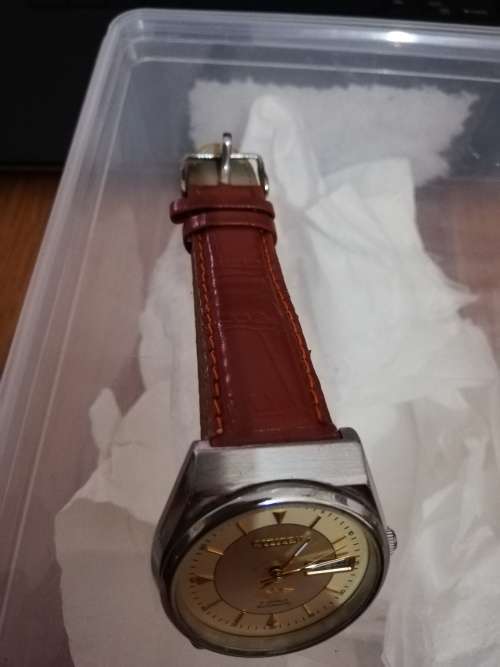 VINTAGE CITIZEN AUTOMATIC 8200A JAPAN MEN'S DAY/DATE WATCH