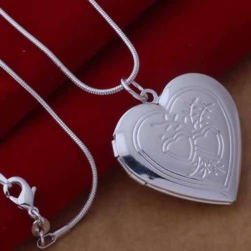 Silver Plated Heart Locket Photo Frame Pendant Necklace