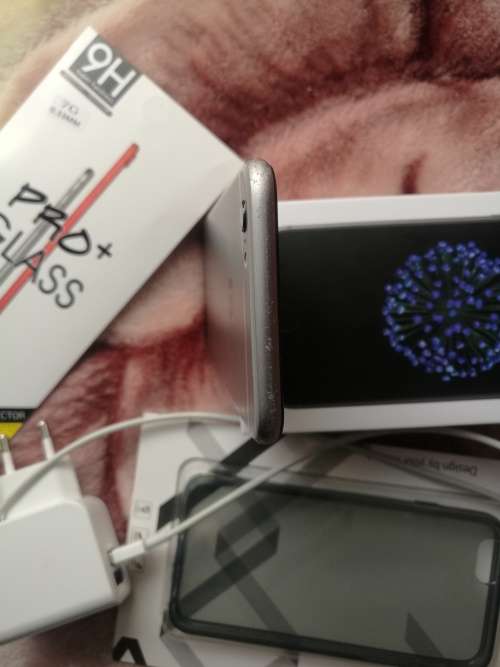 iPhone 6 64GB black for sale, open to all networks