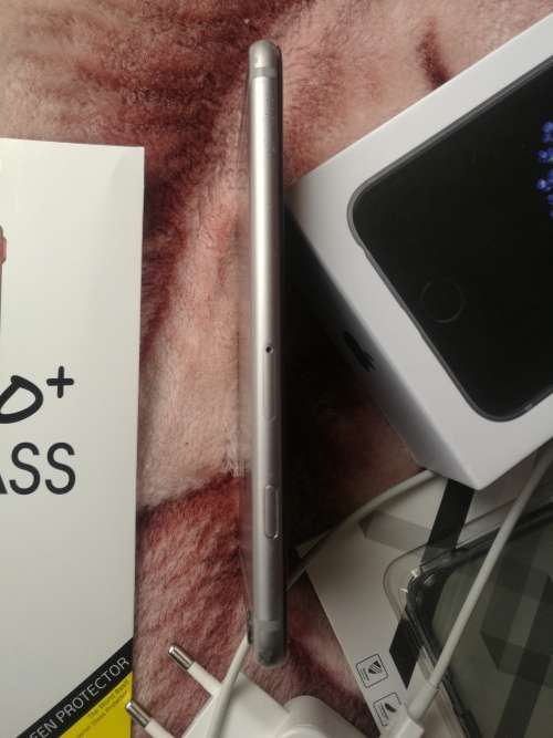 iPhone 6 64GB black for sale, open to all networks