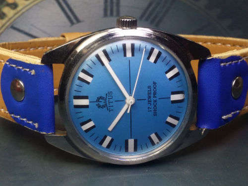 Vintage Titus 17J Hand Winding Movement Mens Analog Dial Wrist Watch