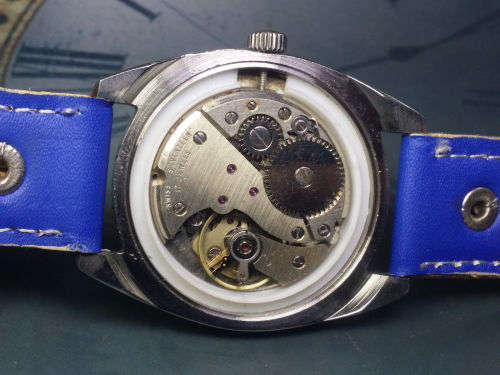 Vintage Titus 17J Hand Winding Movement Mens Analog Dial Wrist Watch