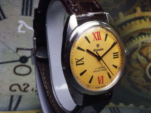 Vintage NIVADA Swiss Made 17J  Mechanical Hand winding Movement Mens Watch