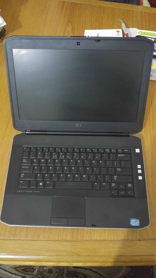 Dell latitude E5430 i5, 320gb and 4gb ram