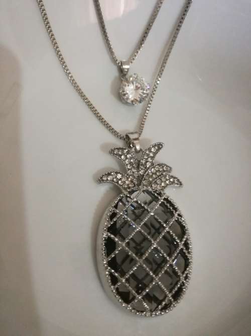 Long Sweater Chain Silver Colored Crystal Pineapple cute Fashion Necklace