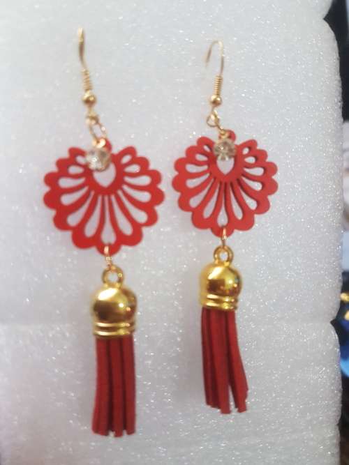 Fashion Wooden Bohemian Long Tassel Dangle Earrings - Red
