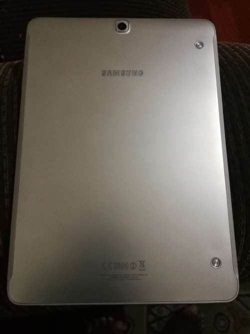 Samsung Tab S2 9.7 inch very clean (SM-T819) wifi only,