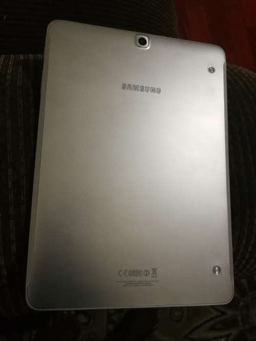 Samsung Tab S2 9.7 inch very clean (SM-T819) wifi only,
