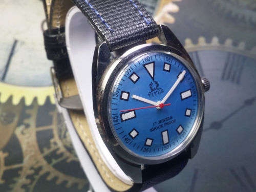 Vintage TITUS Swiss Made Mechanical Handwinding Movement Mens  Watch