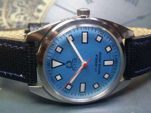 Vintage TITUS Swiss Made Mechanical Handwinding Movement Mens  Watch