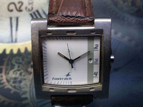Fastrack Quartz Battery Movement Mens Analog Date Dial Wrist Watch
