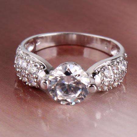 18k white gold filled white sapphire well-liked ring Sz8