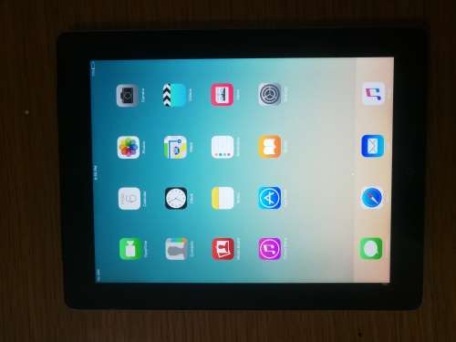IPAD 3 - 32GIG - 4G AND WIFI