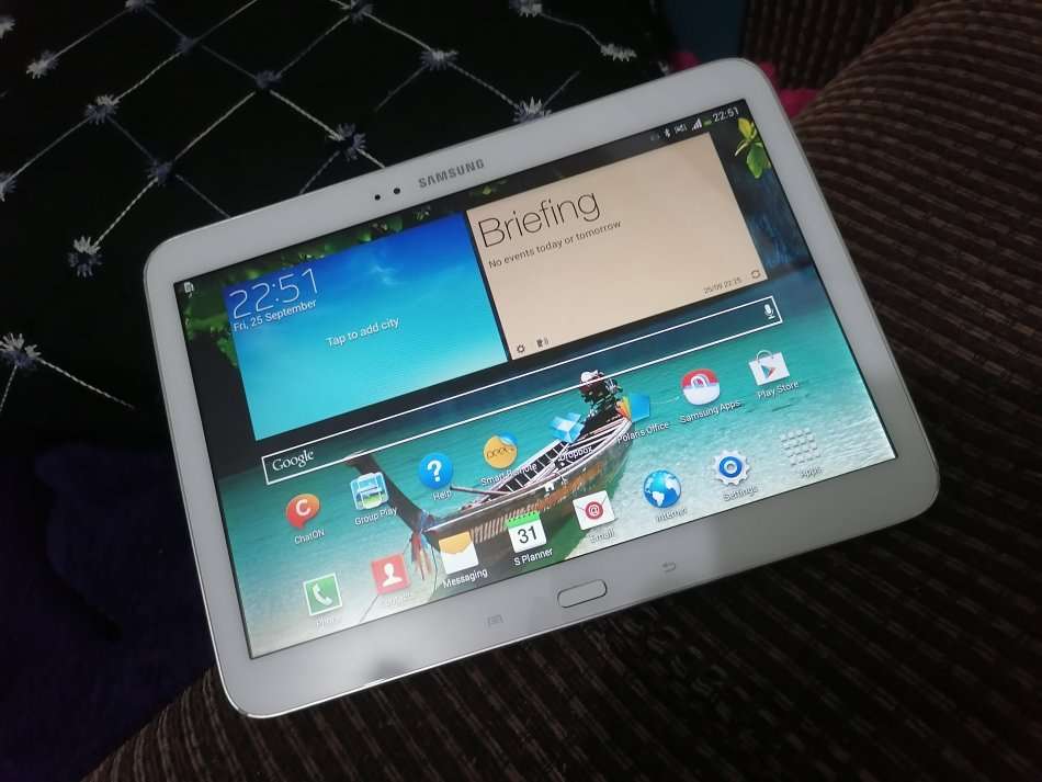 Samsung Tab 3 10.1inch very clean (GT-P5200) full phone functionality