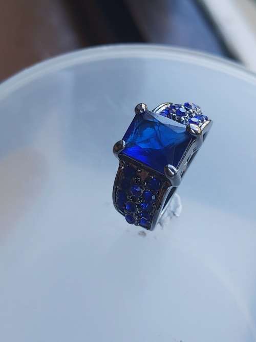 Exquisite Black Gold Filled Blue Stone Ring Size 7