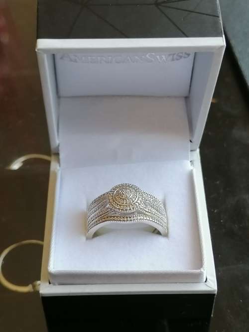 GENUINE AmericanSwiss 925 Solid Sterling Silver Cubic Zirconia Wedding Ring  - Ring Size 9