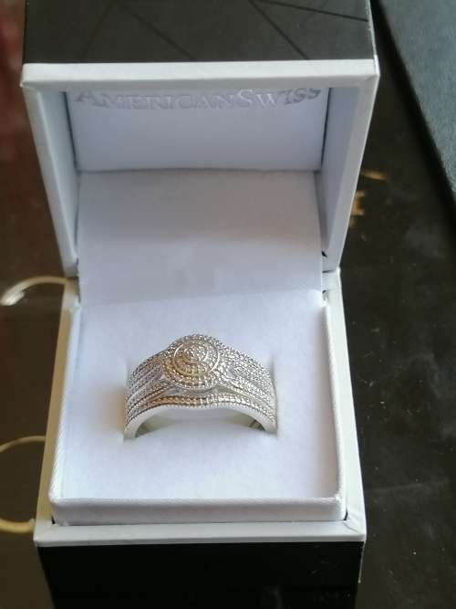 GENUINE AmericanSwiss 925 Solid Sterling Silver Cubic Zirconia Wedding Ring  - Ring Size 9