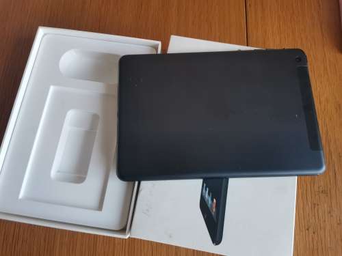 IPAD MINI 1 - 16GIG - BLACK - WIFI AND CELLULAR