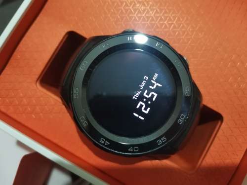 Huawei Watch 2 with LTE phone functionality, model LEO DLXX