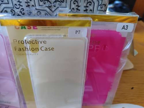 LOTS X13 PHONES COVERS -  BRAND NEW