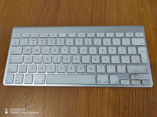 Apple keyboard model A1314