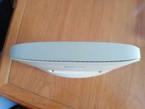 Latest Huawei 4G Router model E5186 (It take a SIM CARD)