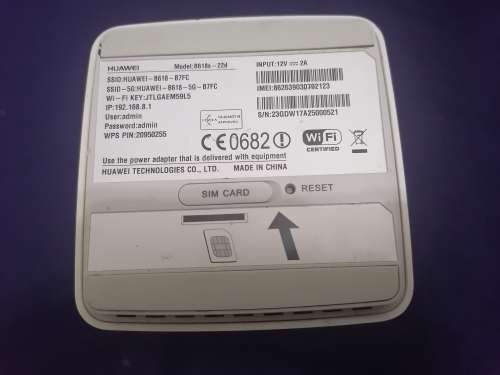 Huawei B618 4G LTE Router - Takes SIM Card 64 Devices Huawei B618 4G LTE Router - Takes SIM Card 64