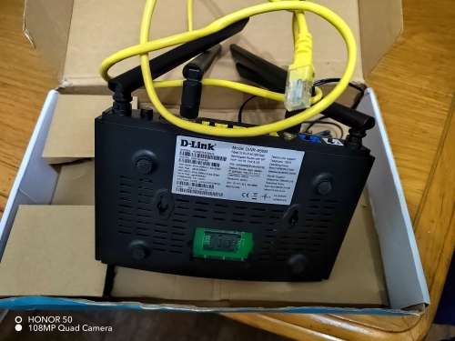 D-LINK DWR-956M 4G LTe router (It take a sim card)