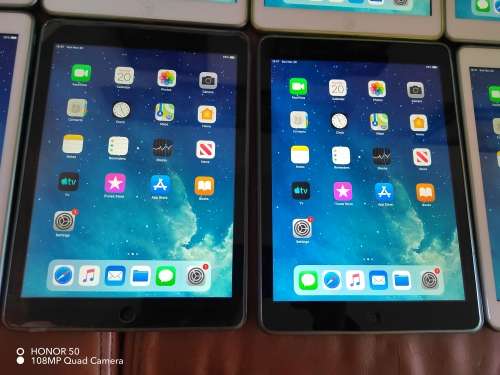 IPAD AIR - 16GIG - WHITE - WIFI ONLY, NEVER BEEN REPAIRED