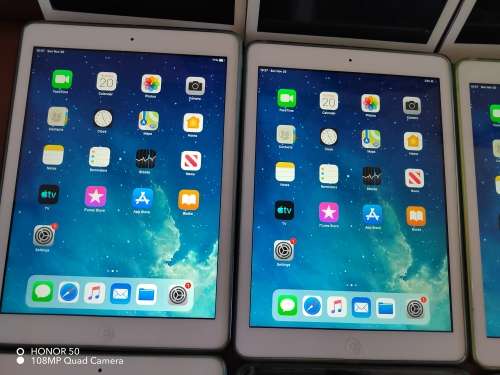 IPAD AIR - 16GIG - WHITE - WIFI ONLY, NEVER BEEN REPAIRED