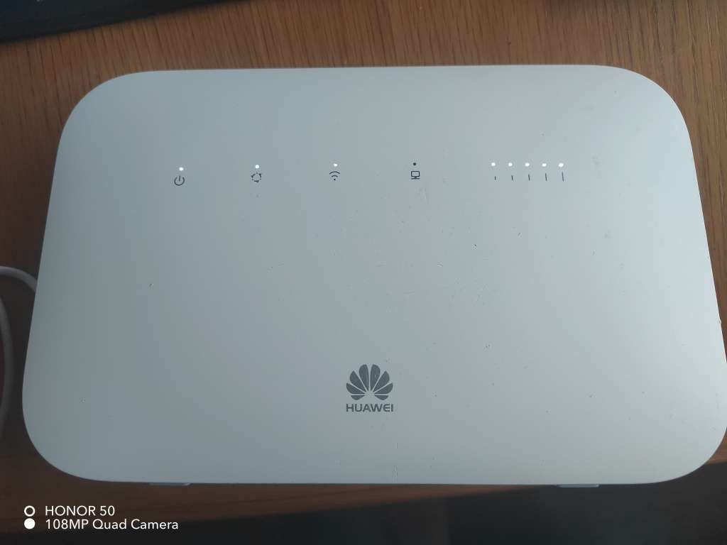 Huawei B612-233 4G Lte router (It take a SIM CARD)