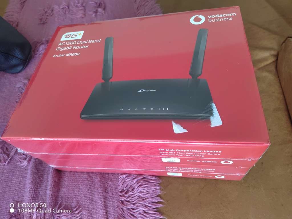 TP-LINK Archer MR600 4G+ Advance Cat6 AC1200 Wireless Dual Band (take a sim) Sealed boxes