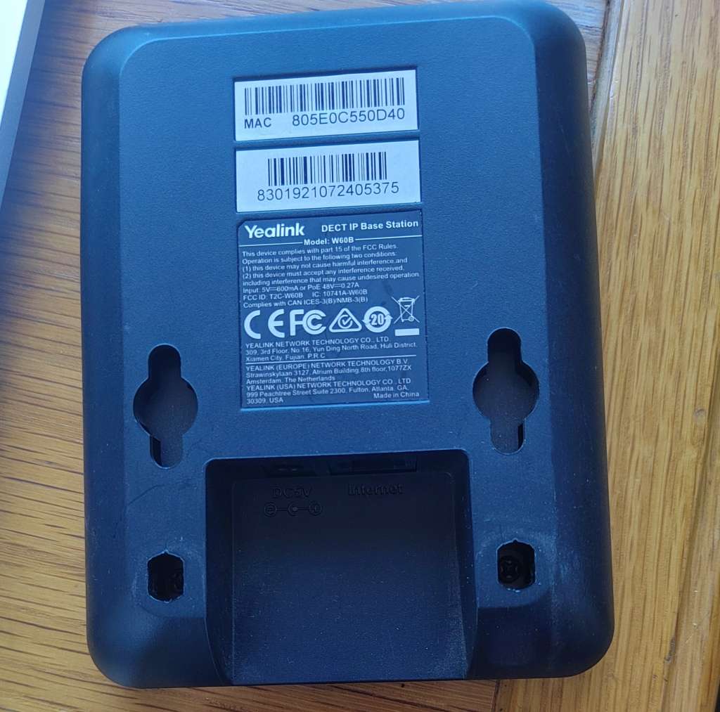 Yealink W60B and power supply