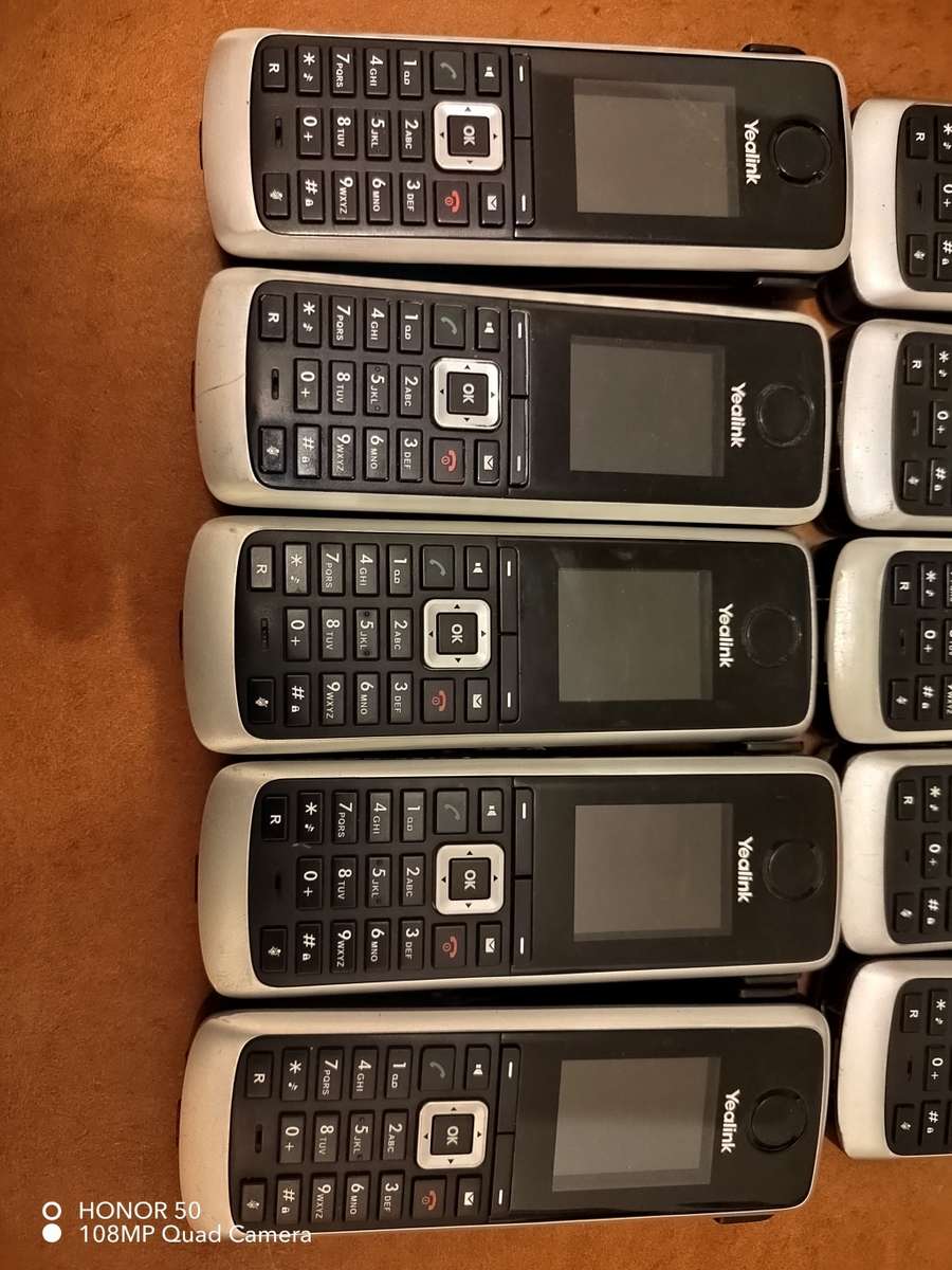 Yealink W52P cordless IP DECT handset