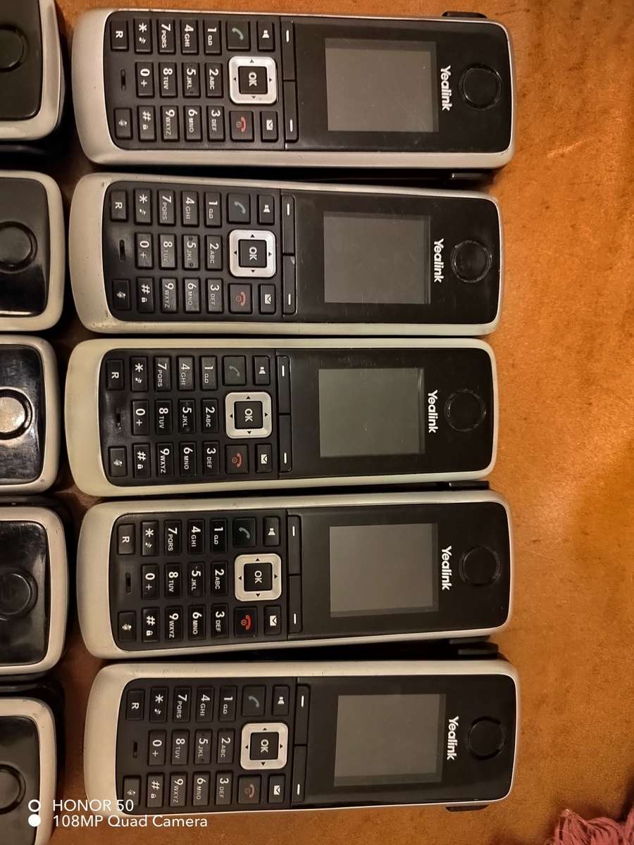 Yealink W52P cordless IP DECT handset