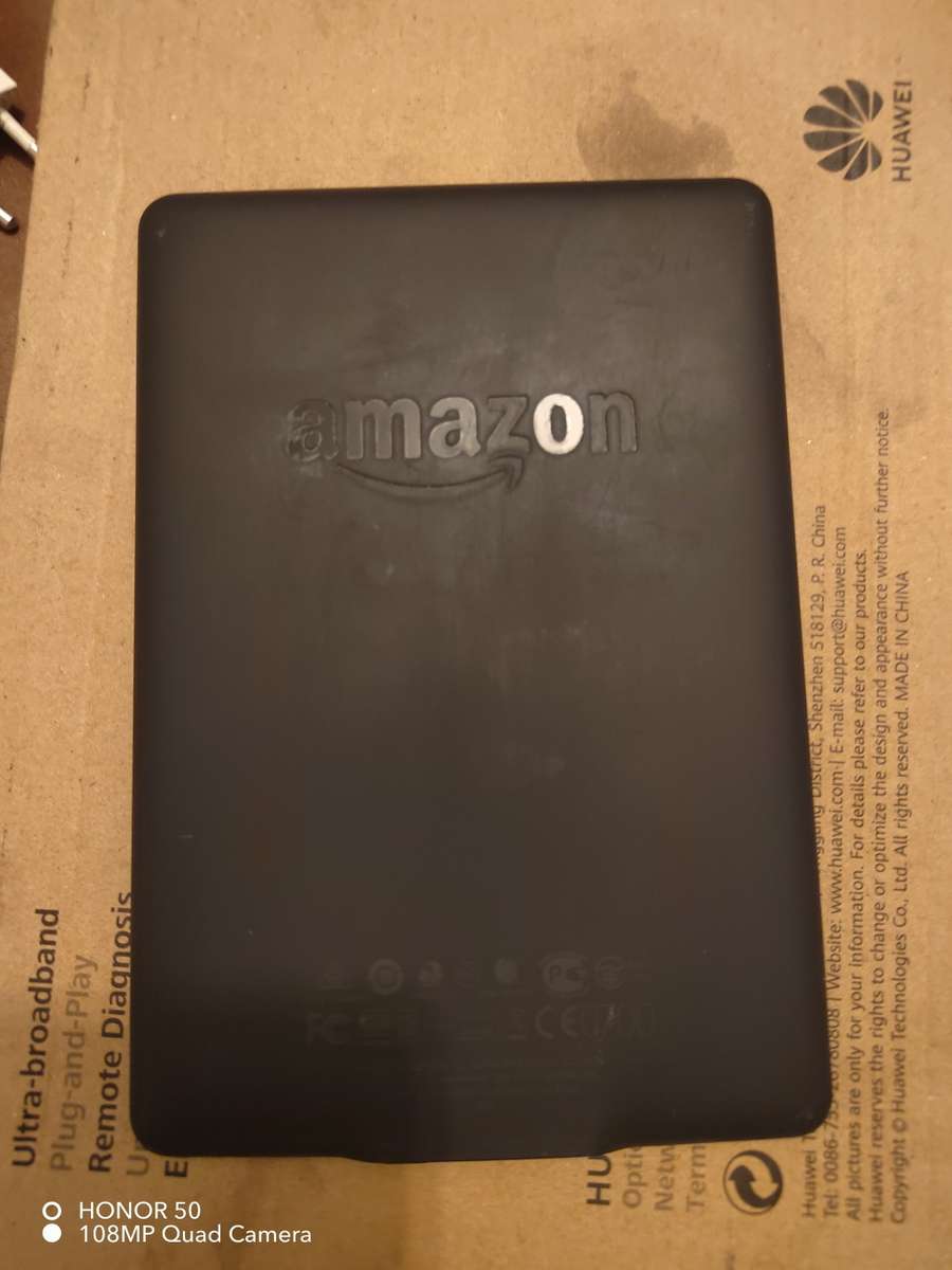 Amazon Kindle Paperwhite  2 -  6th Generation 6inch