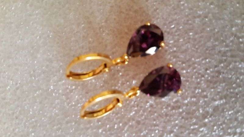 Brand New 9K Yellow Gold Filled Openwork Hoop Earrings