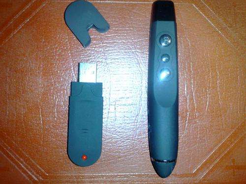 **Presentation remote in stylish pouch**