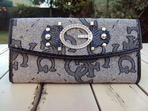 **GUESS Summer Breeze Wallet**