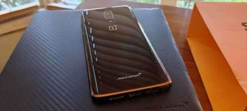 *LATE LISTING**Collectors Item* OnePlus 6T McLaren Edition Boxed. 256GB Storage. 10GB Ram.