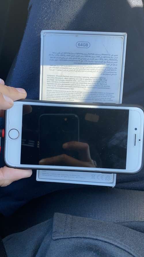 *LATE LISTING* Awesome Apple iPhone 8 64GB White with box. 100% battery.