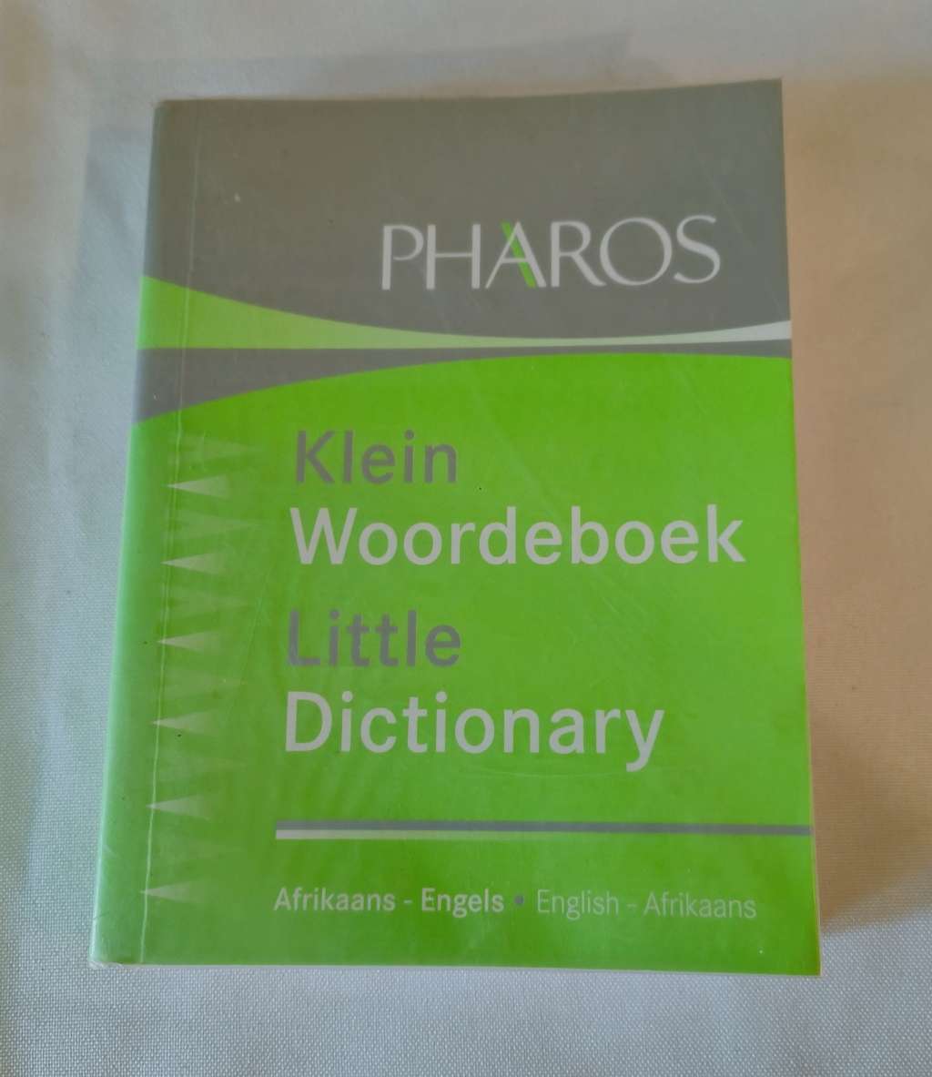 Pharos Klein woordboek- Little dictionary