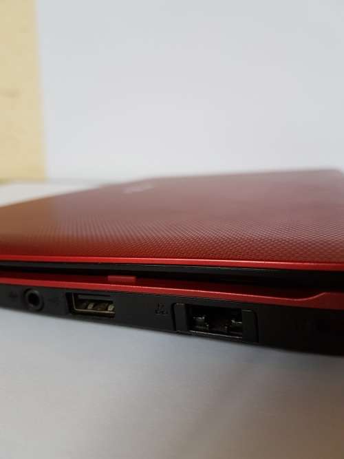 Asus Eee PCx101CH Netbook Red plus Laptop bag