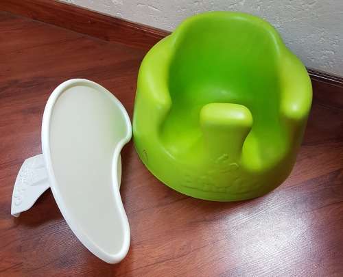 Bumbo Chair and play / Eat Tray