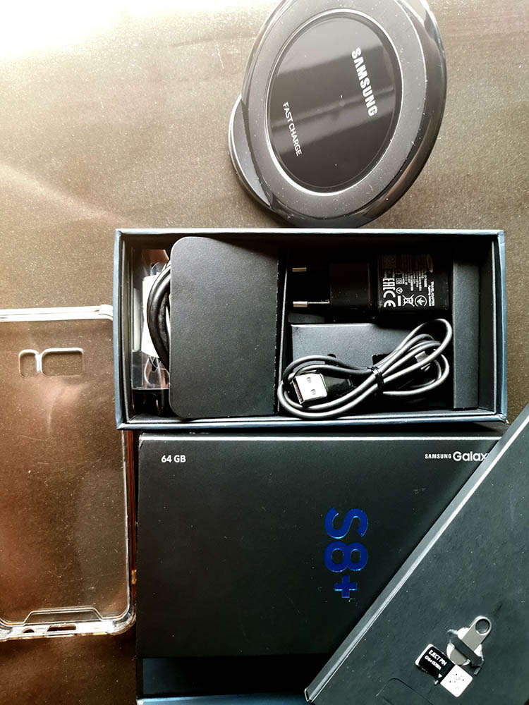 *EXCELLENT CONDITION* Samsung Galaxy S8 Plus + 64GB Midnight Black