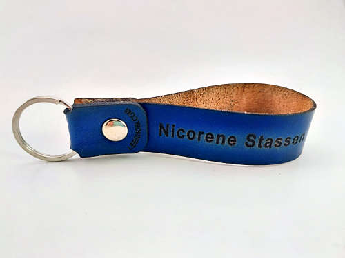 1 Personalized Veg Tan Looped Keyring (Your own Engraving)
