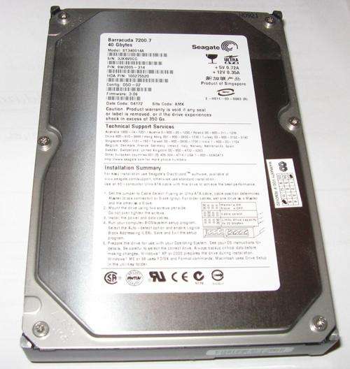 Seagate Barracuda 7200.7 ST340014A 40GB 7200 RPM 2MB Cache IDE Ultra ATA100 / ATA-6 3.5" Hard Drive