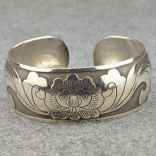 Pretty Silver Carved Flower open Cuff Bangle Large