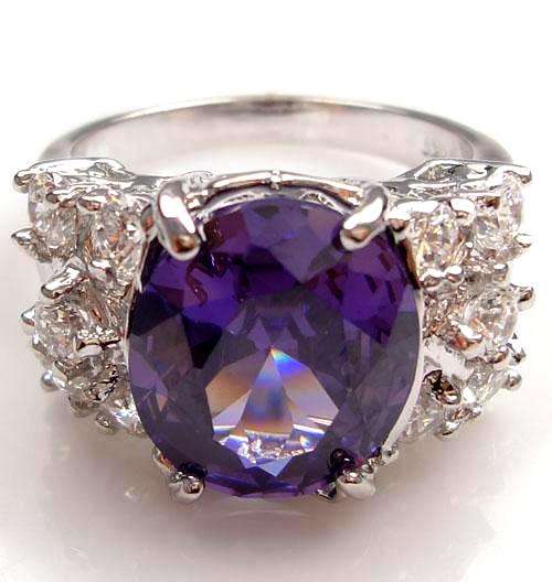 * 14KT White Gold Purple Amethyst & Cz Ring Size 8 / Q *
